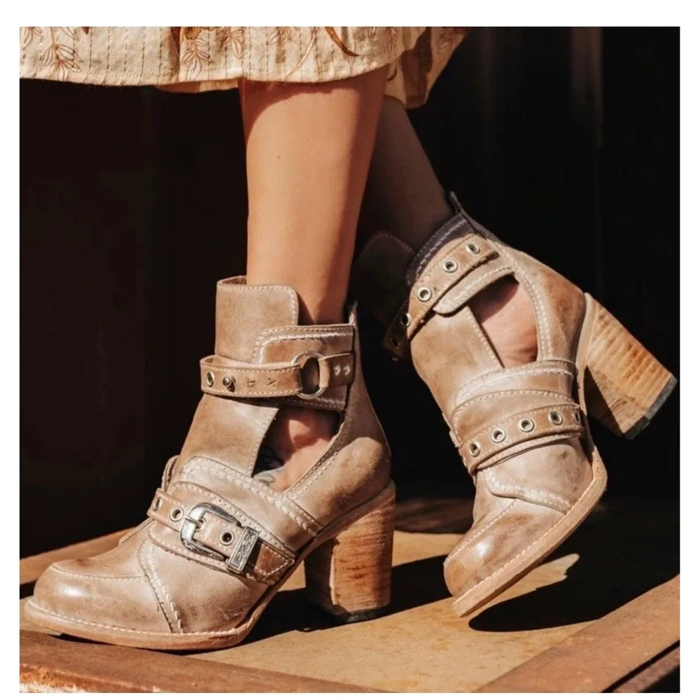 Freebird Sonoma Women 11 Distressed Leather Cutout Buckle Moto Ankle Boots Taupe